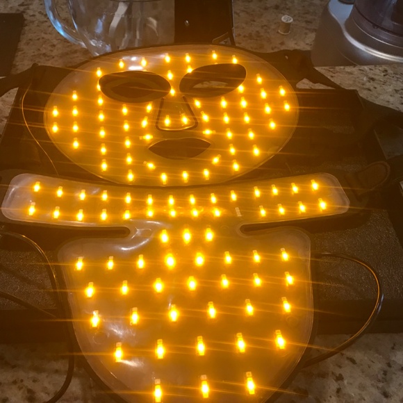 Face & Neck Red, Blue & Yellow lights $55 - Picture 4 of 16